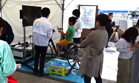 【東京都】自転車シミュレータを使った交通安全教育を実施しました！
