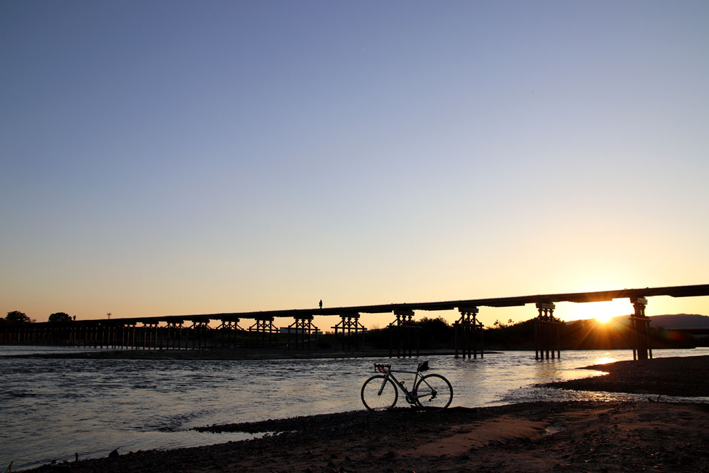 【京都府】夕日を撮りに木津川の流れ橋（上津屋橋）へサイクリング