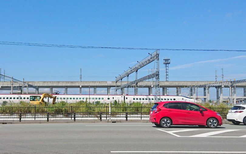途中、九州新幹線の車両基地も