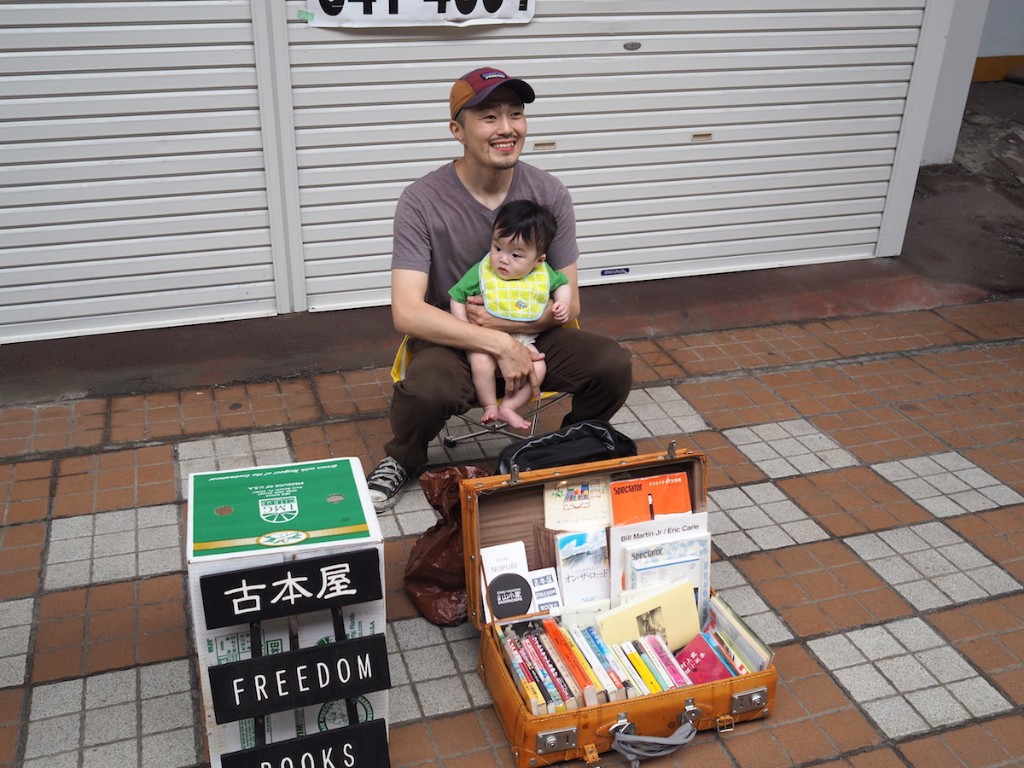 FREEDOM BOOKSとコラボ出店