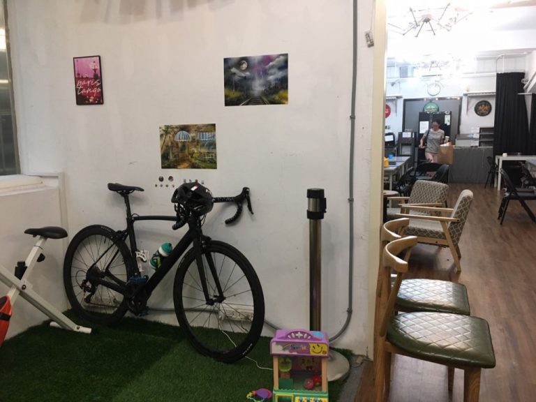 マンション の エレベーター に 自転車 を 乗せる