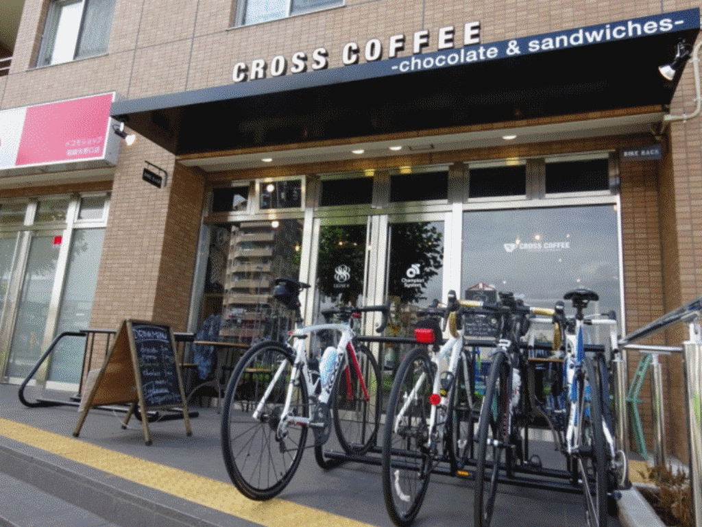 自転車 室内 駐輪所 カフェ 関東