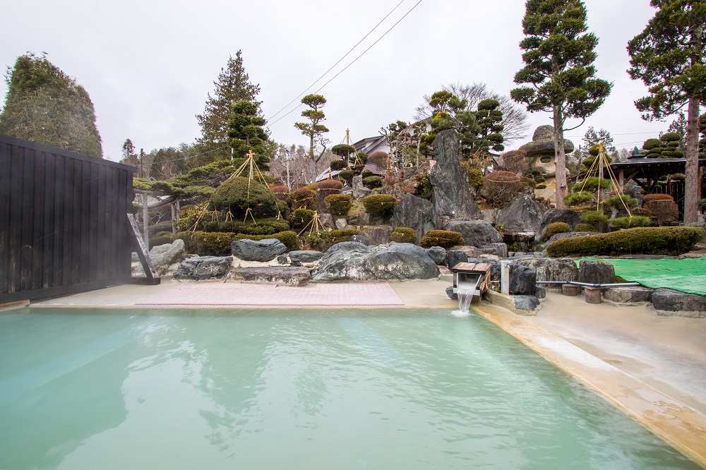 中ノ沢温泉  花見屋旅館