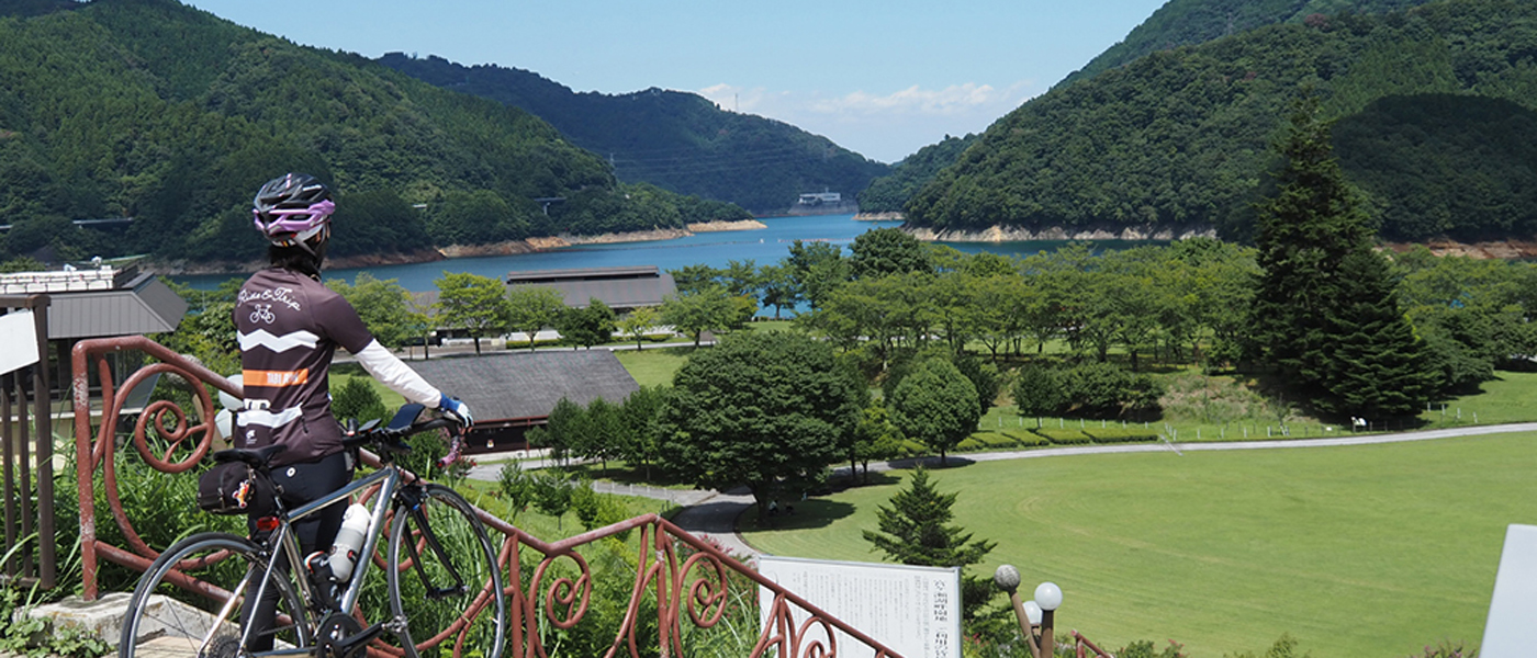 【神奈川県】小倉橋の横断幕とダムめぐり45kmのコースを紹介