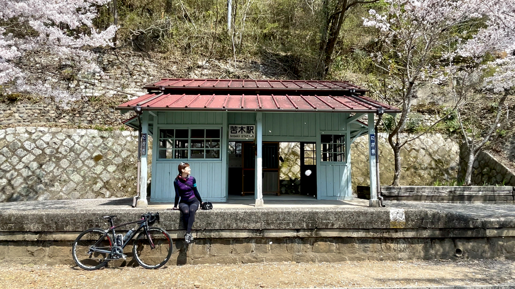 【岡山県】ノスタルジックな風景と桜並木をめぐる片鉄ロマン街道サイクリング