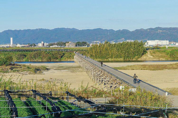 日本遺産　流れ橋と国宝石清水八幡宮・巨椋池